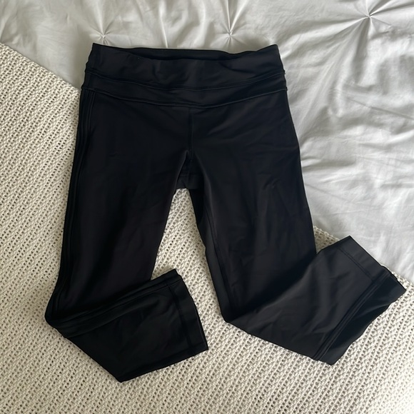 Lululemon Capri-Length workout leggings - Picture 1 of 5